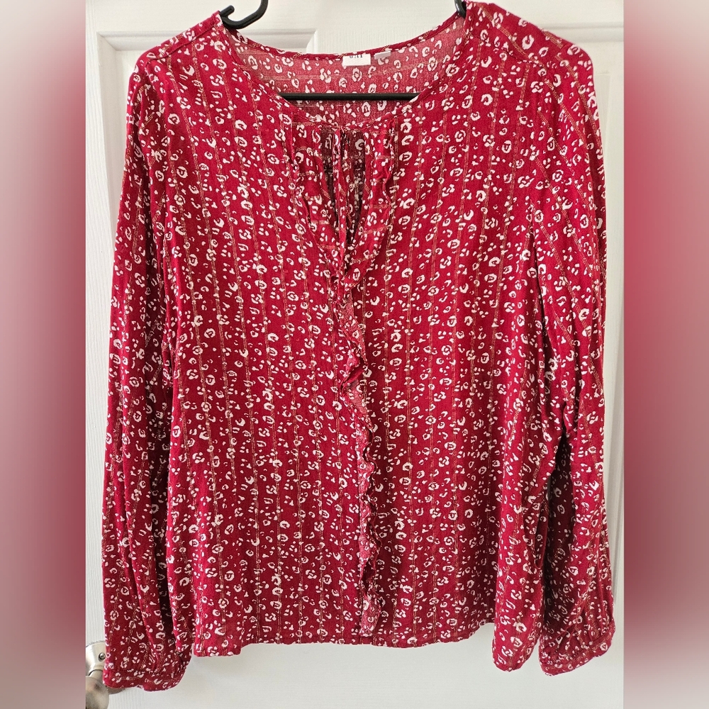 Gap Ruffle Long Sleeve Top	burgundy print